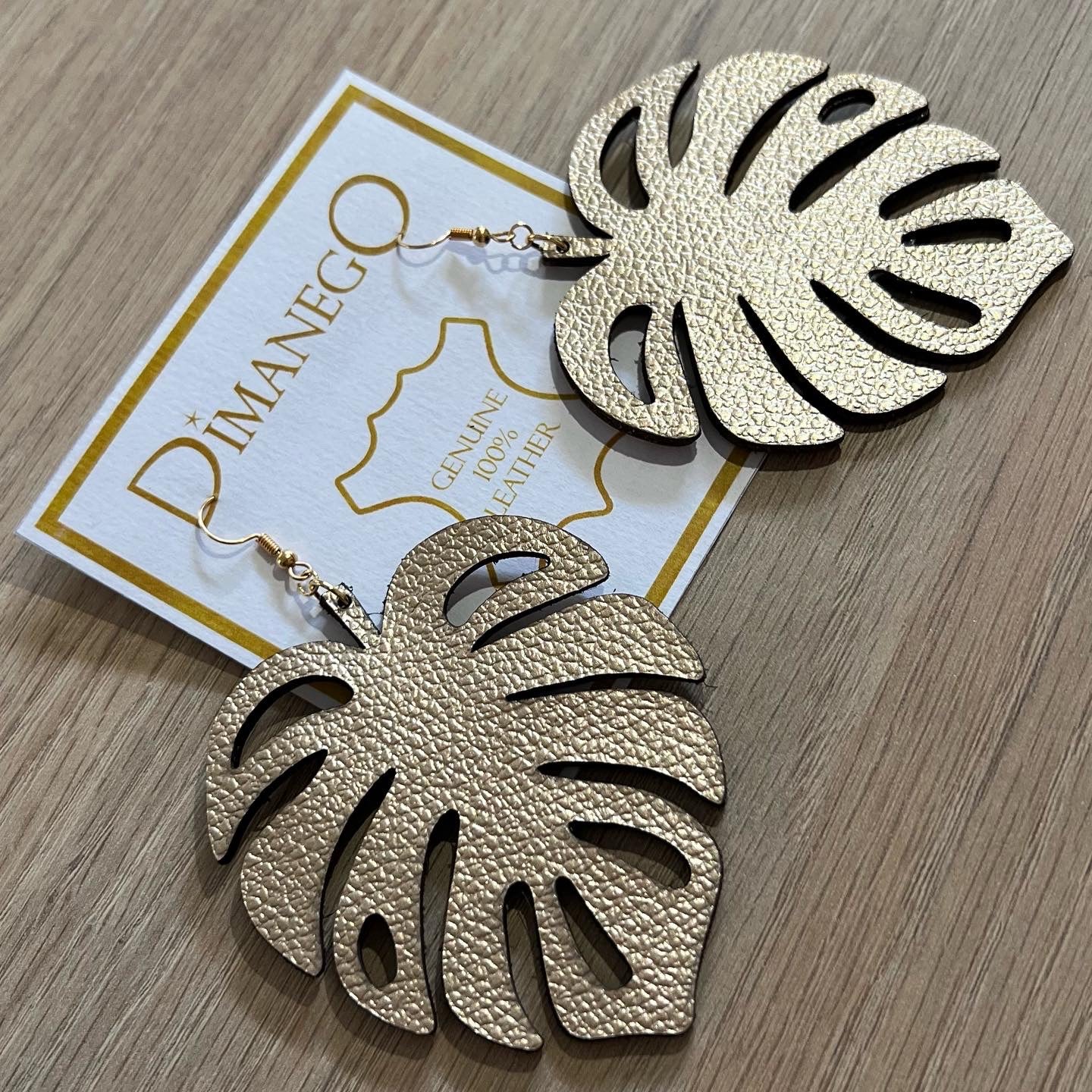 ARETES de CUERO Hoja