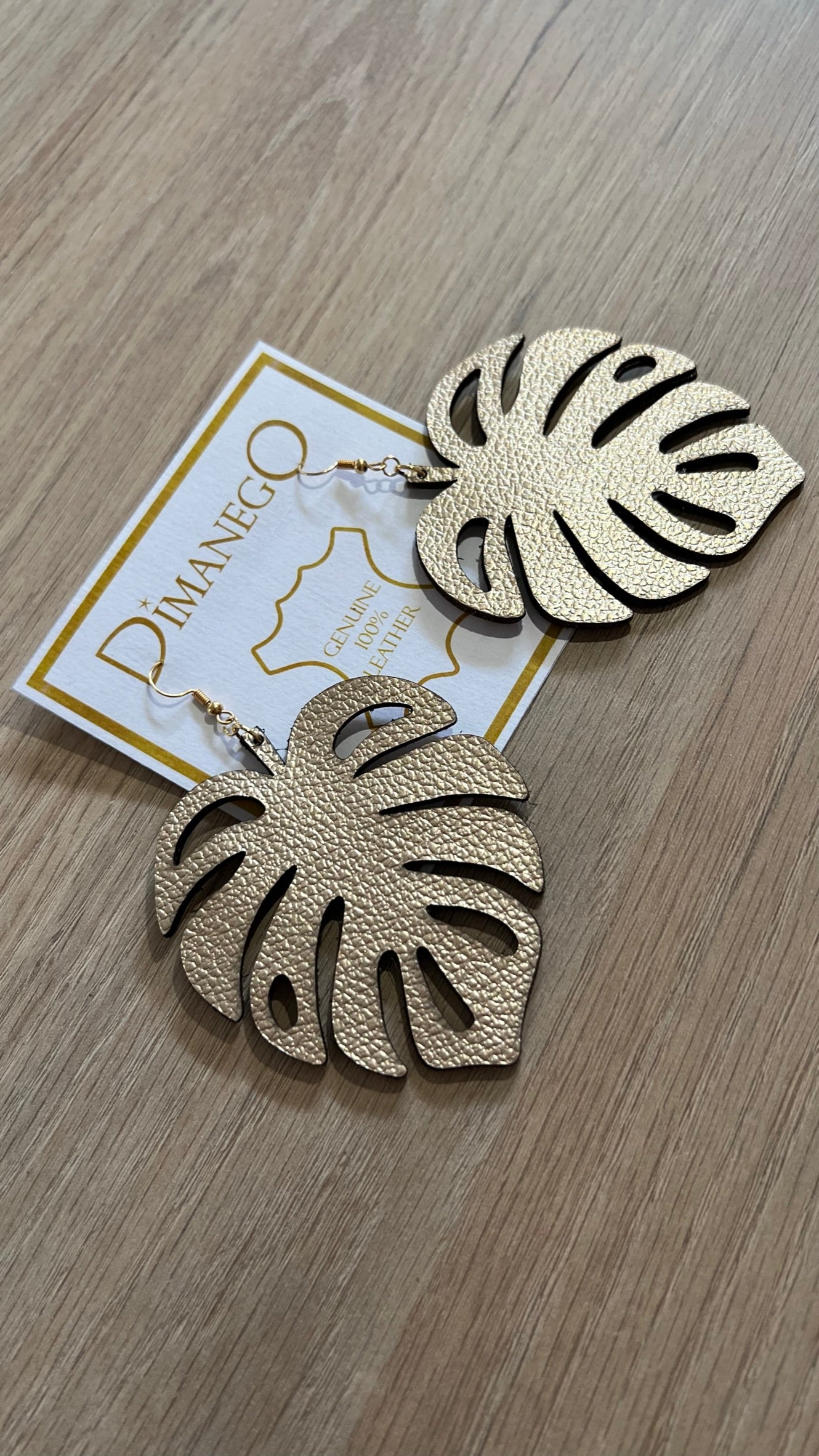 ARETES de CUERO Hoja